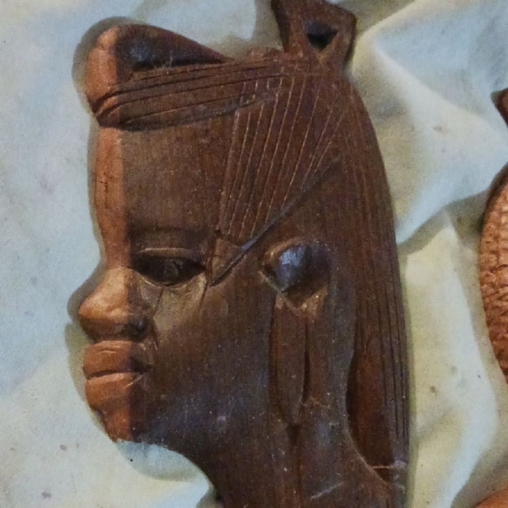 Vintage Carved Wooden Wall Art Decor Set - Picture 4 of 6
